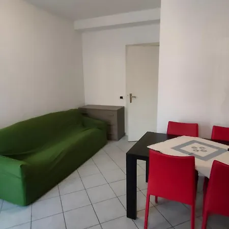 250 M Dal - Turati 98 - Free Wifi * Lecco