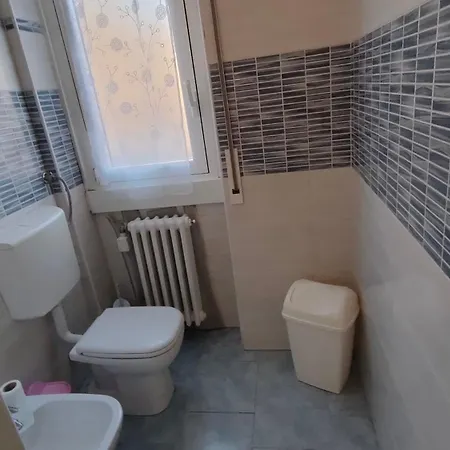 250 M Dal - Turati 98 - Free Wifi * Lecco