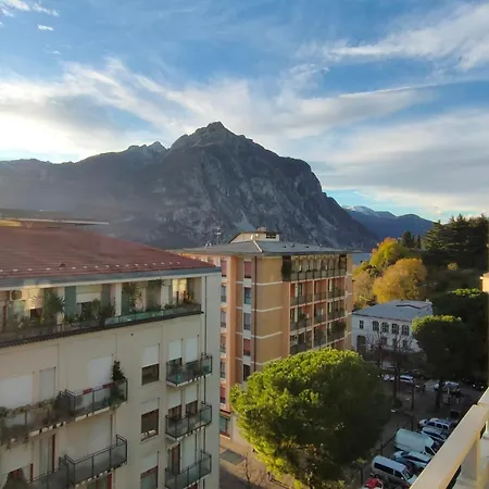 250 M Dal - Turati 98 - Free Wifi Daire